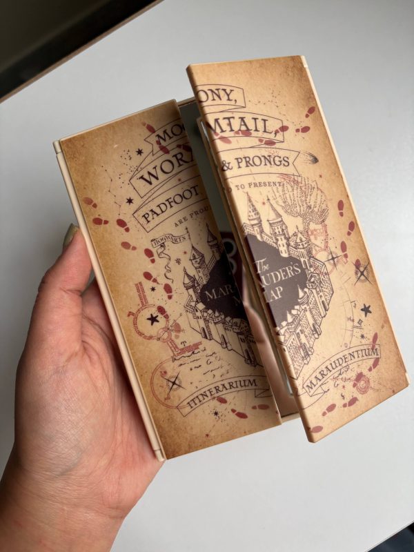 آیینه آرایشی نقشه غارتگر